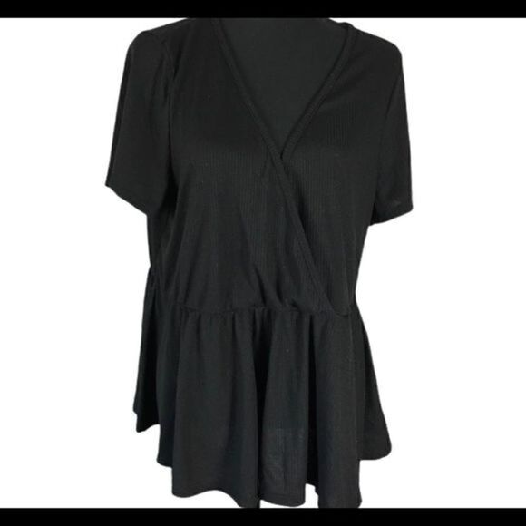 #116 Plus Size Forever 21 Cross Over top - Picture 1 of 6